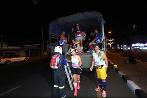 BIB: 196097
                            <button type="button" onclick="openModal(23014682)" class="btn btn-primary btn-sm float-right btn-popup" data-toggle="modal" data-target=".modal-high-quality">
                        <i class="fas fa-shopping-cart"></i> Add to Cart
                    </button>
                                            <button type="button" onclick="isThisMe(23014682, true)" class="btn btn-success btn-sm float-right btn-popup btn-isme hidden" data-toggle="tooltip" data-placement="bottom" title="นี่คือรูปของคุณใช่ไหม คลิกที่นี่เพื่อเอาเข้าอัลบั้ม">
                        <i class="fas fa-plus"></i> Add to album
                    </button>
                    <button type="button" onclick="isThisMe(23014682, false)" class="btn btn-warning btn-sm float-right btn-popup btn-isnotme hidden">
                        <i class="fas fa-ban"></i> Remove from album
                    </button>